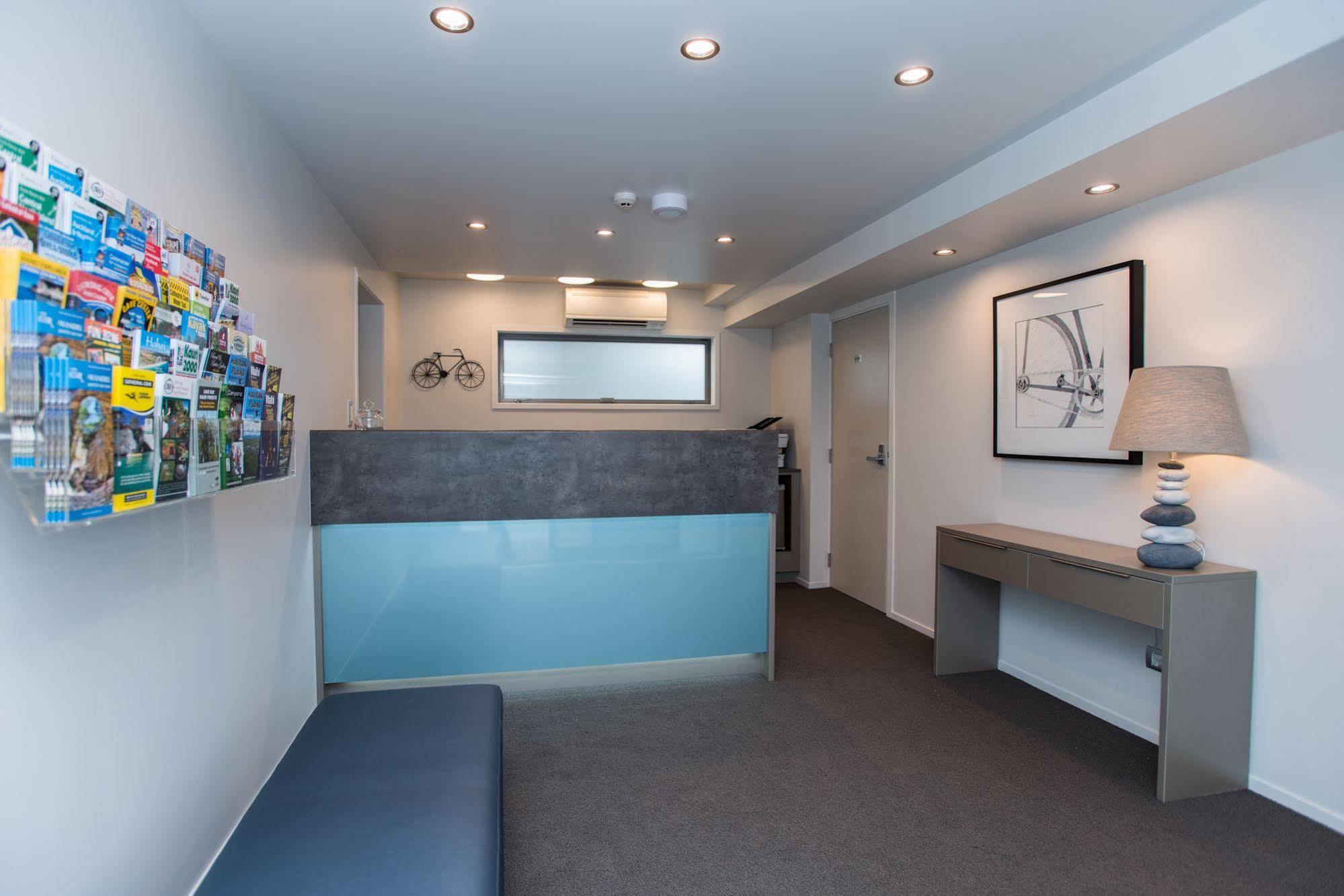 פארואה Pedlars Motel מראה חיצוני תמונה